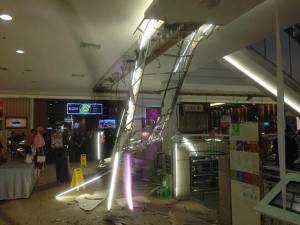 “โรบินสัน” โร่แจงเพดานถล่มทับคนเจ็บเป็นโซนพื้นที่เช่า