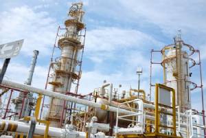 Oil prices down with eyes on Greece, Iran talks
