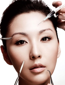 แพทยสภาเอาจริง! เตือนหมอใช้ “โบท็อกซ์ปลอม” มีโทษแรง