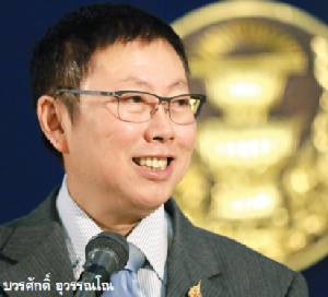 "บวรศักดิ์"ยอมตามใบสั่งครม. ขอเพียงร่าง รัฐธรรมนูญผ่าน