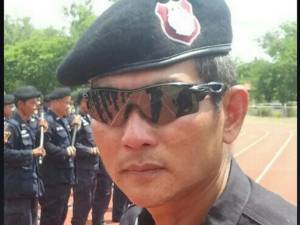 ตร.ชุมพรคุมเข้มป้องกันนายทุนลักลอบนำน้ำมันปาล์มเถื่อนเข้าพื้นที่