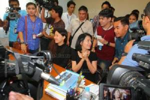 ตร.เผยสอบภรรยา “สมยศ” 4 ครั้ง ยังไม่ตัดประเด็นใดทิ้ง สั่ง จนท.ตรวจเส้นทางหนีคนร้าย