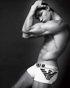 “โด้” เผยตอนเด็กถูกติงผอมกะหร่อง จึงฟิตจนล้ำบึ้ก