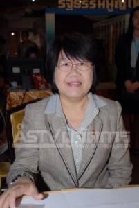“รสนา” เสนอยุติขัดแย้ง ให้ ปชช.เลือกเอาร่าง กม.ปิโตรเลียมของ ก.พลังงาน หรือภาค ปชช.