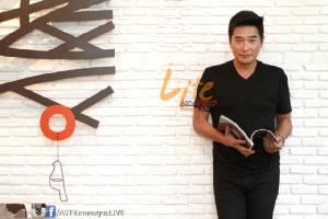 รักอุ่นๆ 20 ปีของก้อง “เขาเป็นเหมือนอากาศที่เราขาดไม่ได้”