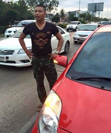 ตำรวจจับ “ชาตรี” คนขับยาริสแดงสุดกร่างได้แล้ว
