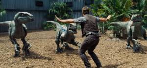 Jurassic ขึ้นแท่นหนังทำเงินอันดับ 1 แห่งปี - ใกล้สร้างสถิติอันดับ 3 ตลอดกาล