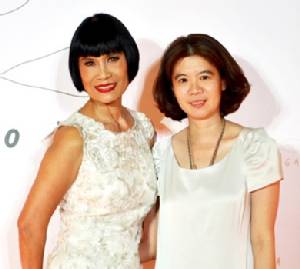 ดร.นิษฐา รัชไชยบุญ ยกโต๊ะจัดเต็มร่วมยินดีกับ ป้าจิ๊-อัจฉราพรรณ