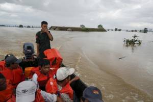 พม่าฝนตกหนักสุดในรอบ 24 ปี ทำน้ำท่วมสูงมีผู้เสียชีวิตแล้ว 9 คน