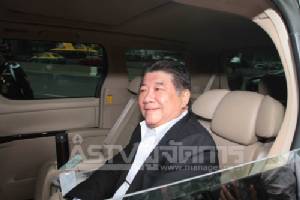 “ภูมิธรรม” ซัด “สุเทพ” ทำสังคมสับสน “อ๋อย” หวังทหารให้กลุ่มอื่นได้สิทธิเท่า “เหวง” ชี้ชัดรัวกลองศึก