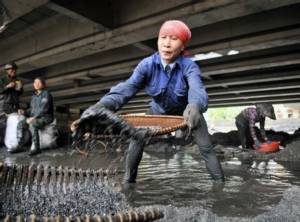 กลุ่มสิ่งแวดล้อมวิตกฝนตกหนักท่วมเหมืองถ่านหินในเวียดนามหวั่นน้ำปนเปื้อน