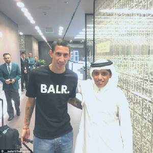 ภาพ “ดิ มาเรีย” ถึงโดฮา นับถอยหลังซบ PSG