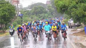 ผู้ว่าฯชัยนาท นำ ปชช.ซ้อมใหญ่ “Bike for Mom” คาดวันจริงร่วมงาน 15,000 คน