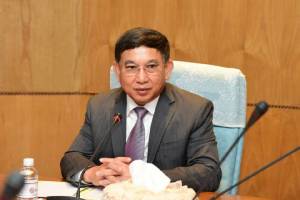 “ประจิน” มั่นใจเทคโนโลยีจีนได้มาตรฐาน เตรียมข้อมูลถกแนวรถไฟไทย-จีน