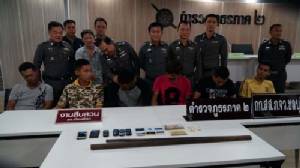 จับยกแก๊ง 6 คนร้ายตีหัวปล้นเงินเสี่ยรับแลกเงินกว่า 6 แสนบาท