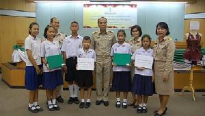 กทม. มอบรางวัลสิ่งประดิษฐ์จากการรีไซเคิล