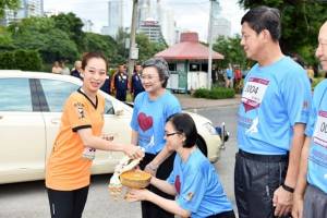 “พระองค์ภาฯ” เสด็จร่วมวิ่ง Runsberry วิ่งเพื่อแม่ โปรโมตแคมเปญ ”รักใครให้ Riceberry” เทิดพระเกียรติ “พระราชินี”