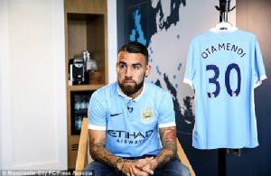 “เรือ” เปิดตัว “โอตาเมนดี” 32 ล้าน ป. “เปเย” ชงปีที่แล้วเด่นสุด