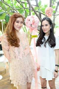สองสาวใบหยก "จารุจิต-พิมพ์เลิศ" ตามติดแบรนด์เก๋