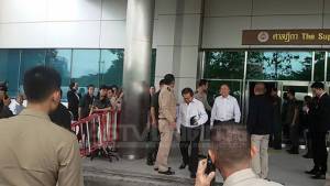 อดีตบิ๊กกรุงไทยโรคประจำตัวกำเริบถูกหามส่ง รพ.กันเป็นแถว