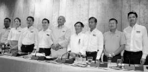 “สุเทพ” ไฟเขียว รธน.บท “ตัวแปร” หนุน “พรรคสีเขียว” เต็มกำลัง!