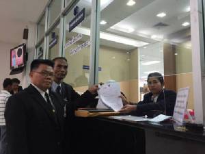 ชมรมตำรวจบำนาญร้องนายกฯ ถอดยศ “นช.แม้ว” ไม่ได้ เหตุพ้นจากราชการแล้ว