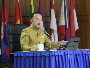 “ม.ล.ปนัดดา ดิศกุล” ลงพื้นที่หาดใหญ่บรรยายพิเศษ “คุณธรรมตามรอยเบื้องพระยุคลบาท”