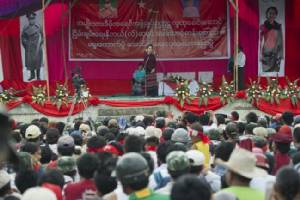 “ซูจี” เรียกร้องผู้สนับสนุนโหวต NLD เพื่อ “การเปลี่ยนแปลงที่แท้จริง”