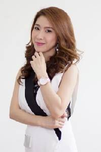 สุมนา ทิศุธิวงศ์ เตรียมช่วยสาวไทยให้สวยด้วยแมงกะพรุน