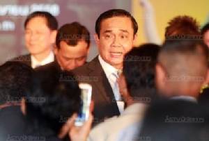 “ประยุทธ์” ขู่ใครพูดเสื่อมเสียเจอเรียกแน่! สวน “วัฒนา” ปากเสียอีกหรือเปล่าแล้วมาโทษทหาร