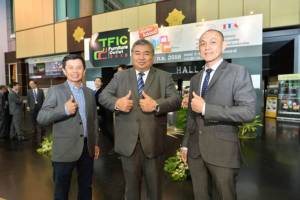 สภาอุตฯ ผนึก ส.เฟอร์นิเจอร์จัดงาน TFIC Furniture Outlet 2015 เชื่อกระตุ้น ศก.คาดผู้ร่วมทะลุ 7 หมื่น เงินสะพัด 150 ล้าน
