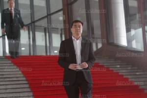 “มาร์ค” สอนตำรวจโวย “ตั๊น” สมัคร 191 ควรแสดงออกภายใน ชี้ทำกลับสู่วังวนเดิม