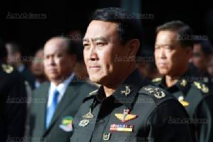 ผบ.ทบ.นำ 88 นายพลร่วมพิธีอำลาชีวิตราชการ