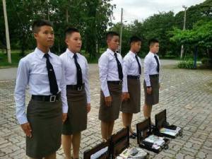 สุดยอดไม่แพ้ชาย นร.ตำรวจหญิงสั้นเกรียน!