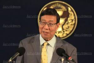 “พรเพชร” รับชง “นัฑ” นั่งเลขาฯ สภา แต่ยอมถอย เด้ง “จเร” ปมสภาใหม่-สอบโกงอืด