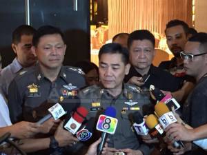 “จักรทิพย์” คาดแถลงคดีหมิ่นฯ ได้พรุ่งนี้ แย้มคนมีชื่อเสียงเอี่ยว