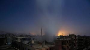 รัฐบาลซีเรียยิงจรวดถล่มตลาดในพื้นที่กบฏ ชาวบ้านตายเกลื่อน 40 ราย