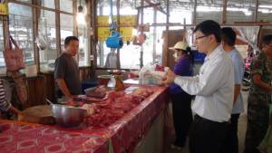 เตือนงานบุญเลี่ยงอาหารสุก ๆ ดิบ ๆ เสี่ยงเจอ “ไข้หูดับ” ถึงขั้นตาย