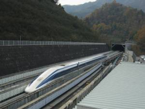 ญี่ปุ่นเสนอให้สหรัฐฯใช้เทคโนโลยีรถไฟพลังแม่เหล็กฟรี