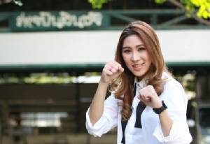 “เอม AF 11” ขึ้นแท่นโปรโมเตอร์สาวเต็มตัว จัดประกบคู่มวยหญิงครั้งแรก “ศึกอัศวินดำสปริงนิวส์”