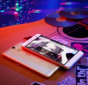 มาแล้วมือถือ Pepsi P1s สนนราคา (ขณะนี้) 3,900 บ.