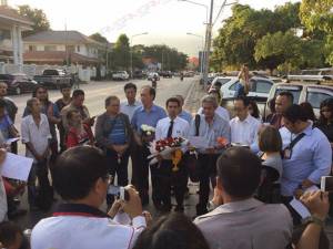 ปราการกำแพงแก้ว / มนตรี ศรียงค์ กวีซีไรต์