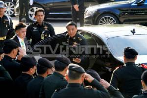 “บิ๊กโด่ง” ปัดไขก๊อก ลั่นราชภักดิ์โปร่งใส ชี้บางกลุ่มยิ้มยิงนกหลายตัวทำขาวเป็นดำ
