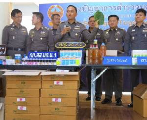 ตำรวจจับกุม 57 ร้านขายยาทั่วพื้นที่ กทม.จำหน่ายยาอันตรายให้กลุ่มวัยรุ่นนำไปผสมสารเสพติด