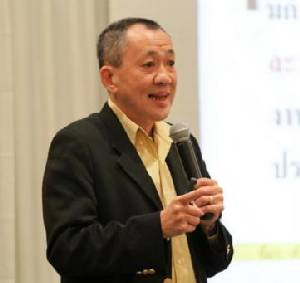 สมาคมผู้ค้าปลีกไทยเสนอมาตรการกระตุ้นเศรษฐกิจ หวังเพิ่มรายได้ให้ประเทศ และรองรับการเป็นศูนย์กลางการชอปปิ้งของเออีซี