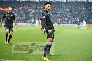 กระหึ่มเอเชีย! "อุ้ม" ติดโผ "ท็อป 10" ประตูสุดสวย ACL (คลิป)