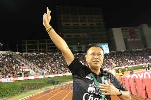 คลิป"เนวิน"พูดชัดไปตายดีกว่า!ถ้าพลาดถ้วยเอฟเอคัพ