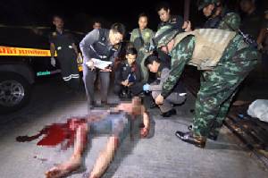 ช่างติดตั้งไฟปีใหม่เซ็นทรัลเวิลด์ทะเลาะกับเพื่อนกลางวงเหล้าถูกจ้วงแทง 5 แผลดับ