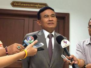 “บิ๊กต๊อก” ย้ำสอบบอร์ด สสส.เหตุใช้งบผิดวัตถุประสงค์ - รับ อปท.ทุจริตสูงเล็งจัดทีมลงให้ความรู้