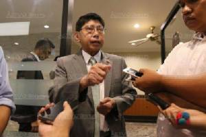 “วิษณุ” ระบุ “มีชัย” แค่ประชด ใช้ รธน.ชั่วคราวหากประชามติไม่ผ่าน ยันรัฐบาลมีทางออก